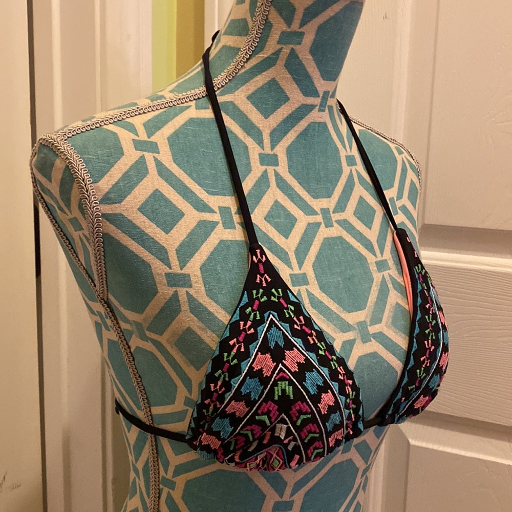 Beautifully Embroidered! Xhilaration brand Bikini Top. - Picture 2 of 6